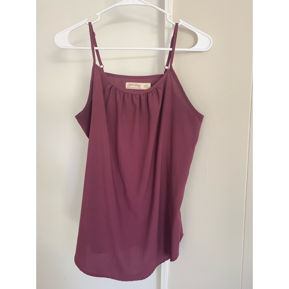 Maroon flowy tank top